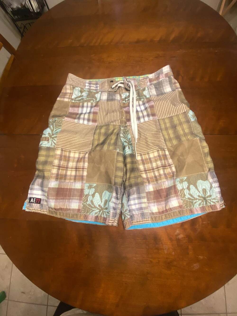 AE77 American Eagle Patchwork Plaid Floral Board Shorts Size 32
